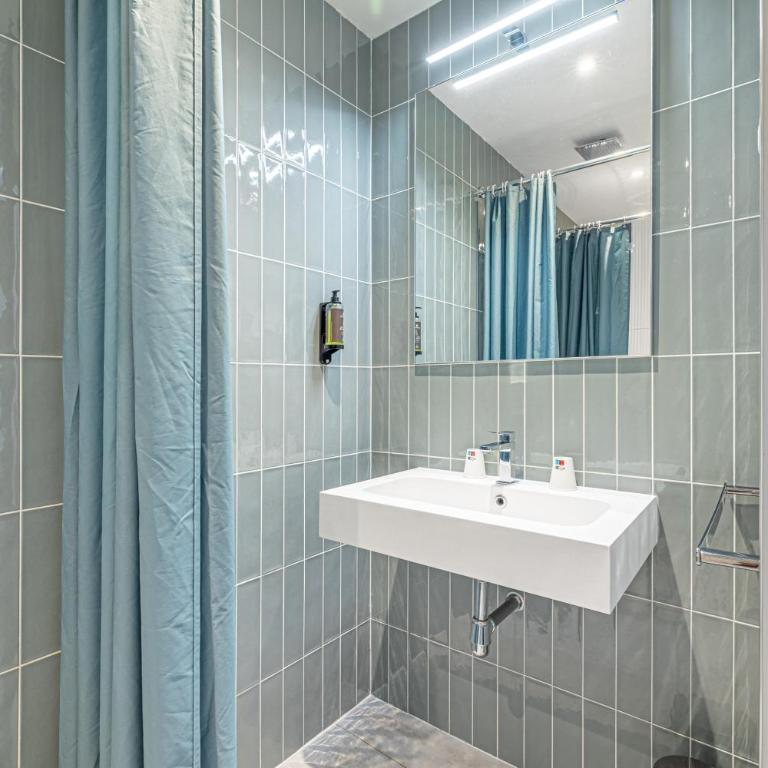 Hôtel Alcôve Nice - Chambre Double Supérieure Alcôve - 11