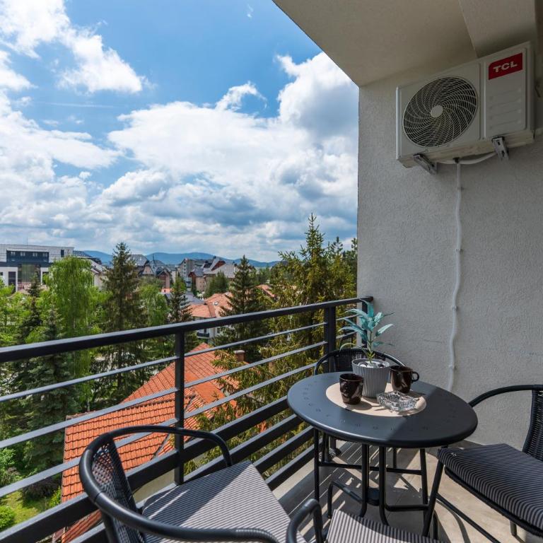 Apartman Holiday Binis Spa - Apartment mit 1 Schlafzimmer, Balkon und Bergblick - 39