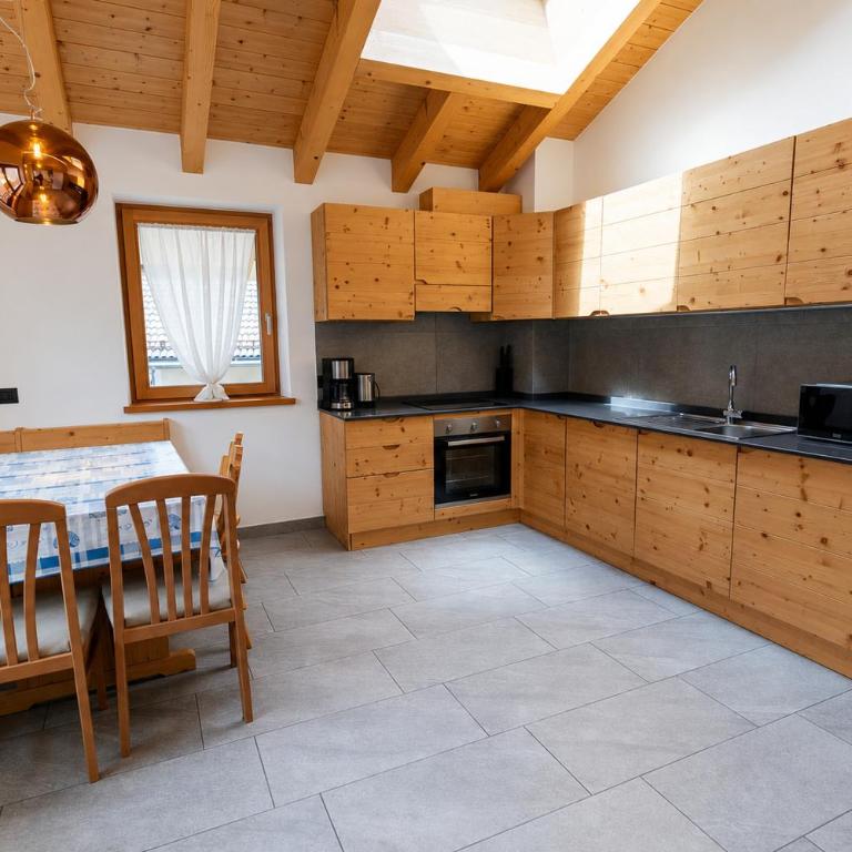 Appartamenti Cèsa Sorèie by AMA Val di Fassa - Appartamento con 3 Camere da Letto - 2