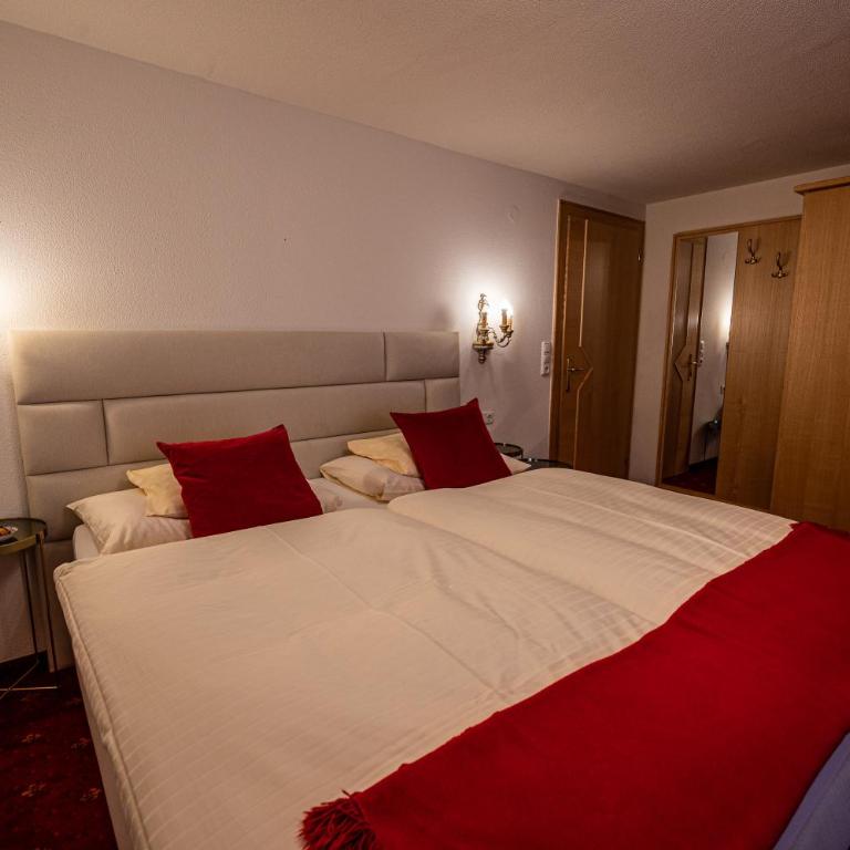 Pension Hartenfels - Doppelzimmer Souterrain - 5