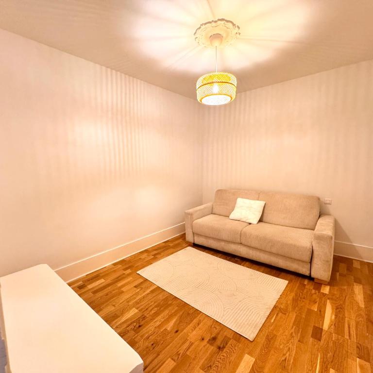 La maison de Camus - One-Bedroom Apartment - 7