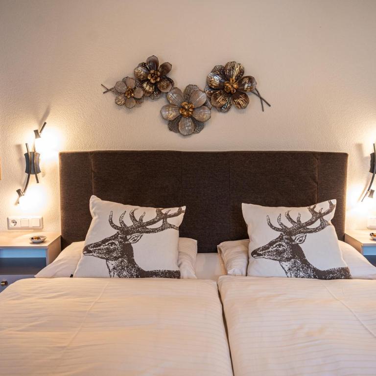 Pension Hartenfels - Doppelzimmer mit Balkon - 5