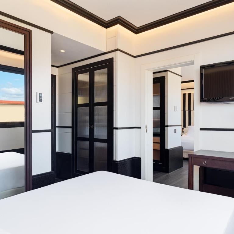 H10 Marina Barcelona - Habitación Familiar (2 adultos y 2 niños) - 6