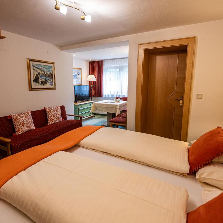 Pension Hartenfels - Doppelzimmer Souterrain - 4