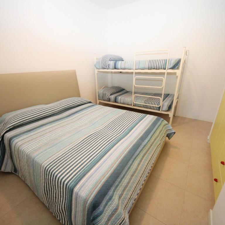 Villa Azalea - Two-Bedroom Apartment - 10