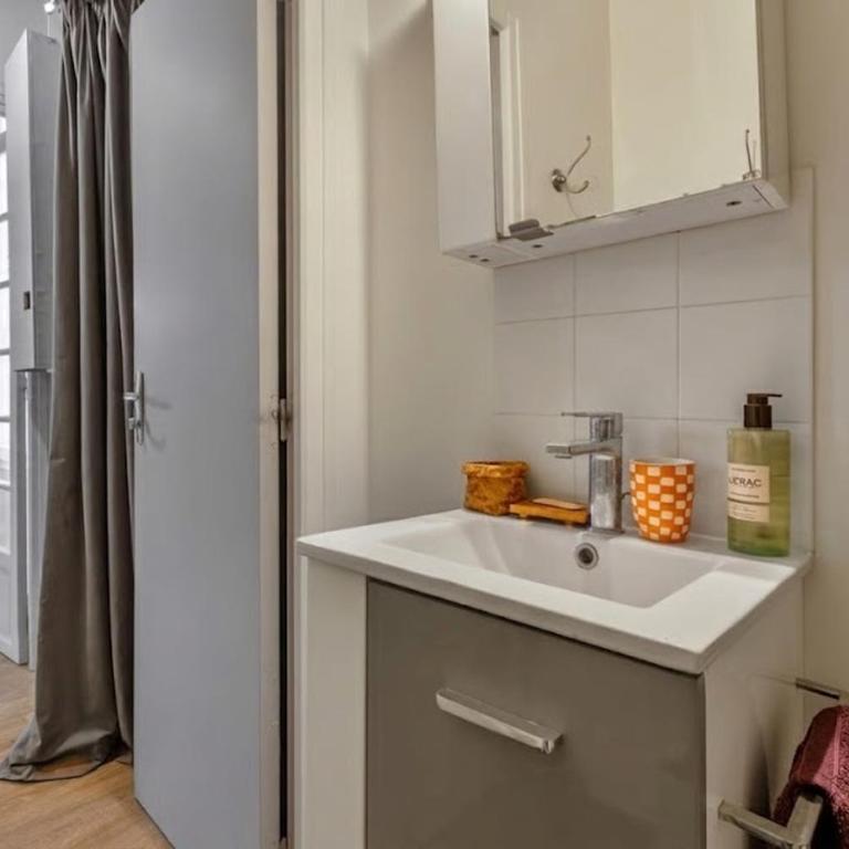 WeHost - Charmant logement pour deux personnes au coeur du 6ème arrondissement - Appartement - 6