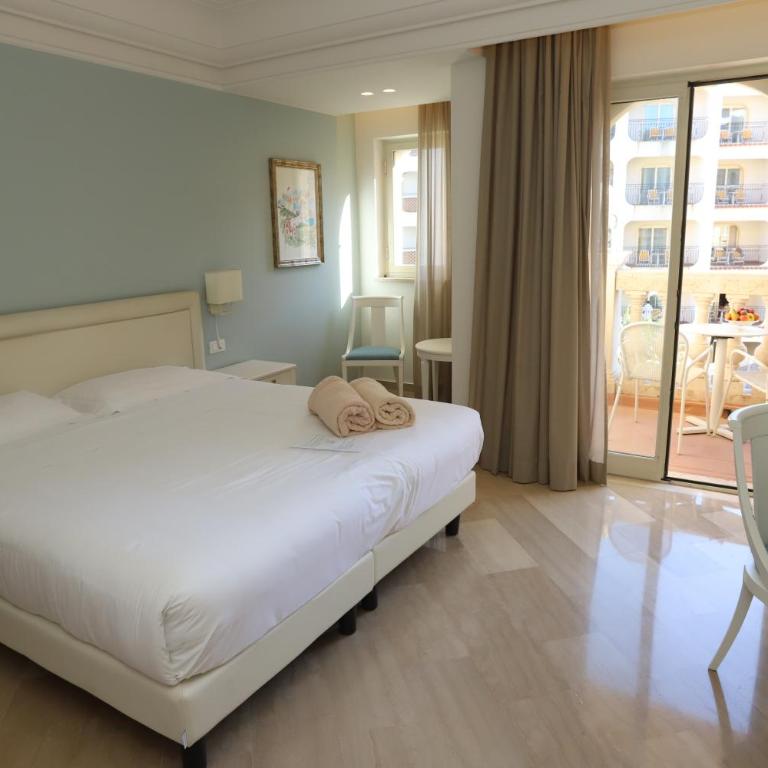 Hellenia Yachting Hotel & SPA - Superior Double or Twin Room with City View - 3