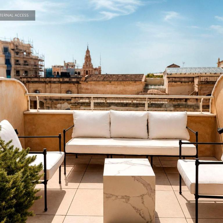 Genteel Home San Francisco Suites - Studio with Terrace and Views - 20