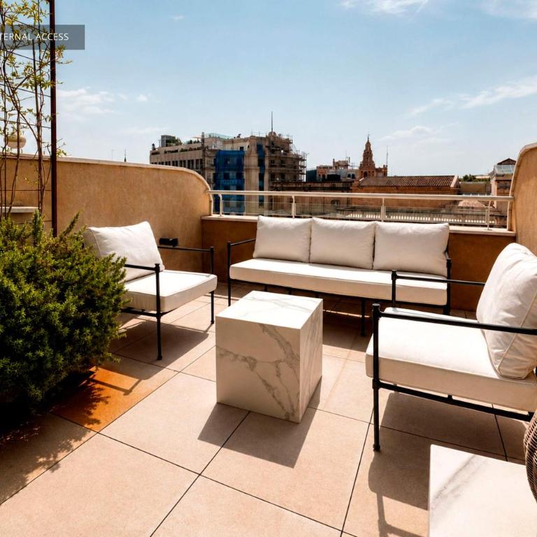 Genteel Home San Francisco Suites - Studio with Terrace and Views - 22