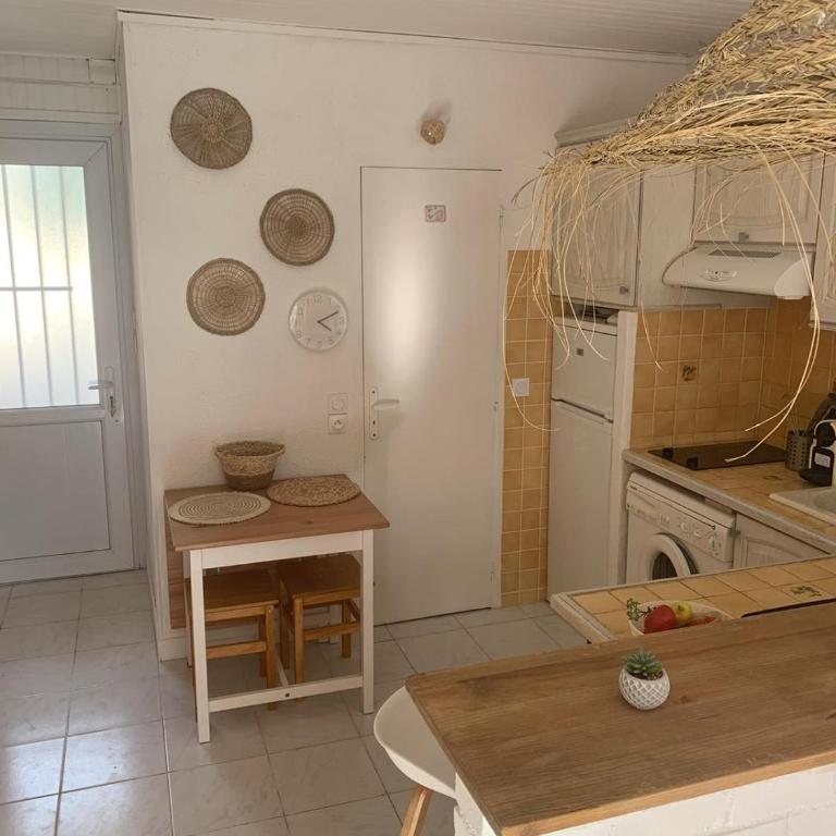 Bright studio with small terrace - Studio - 16