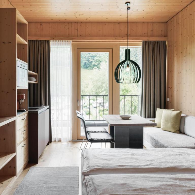 Natürlich Hell - Camping & Aparthotel - Apartment mit 1 Schlafzimmer und Balkon - 4