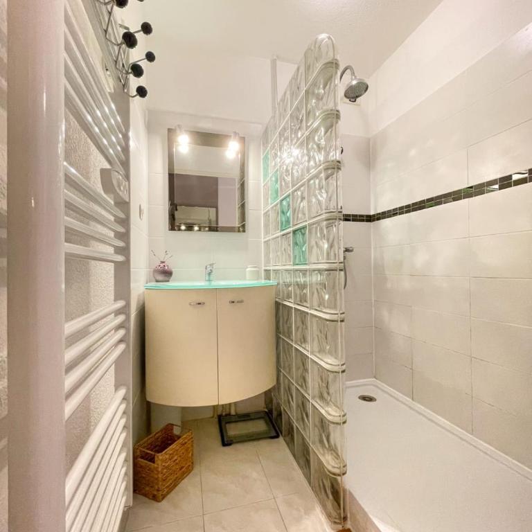 Superb Apartment With Garden Near The Sea - Apartment - 7
