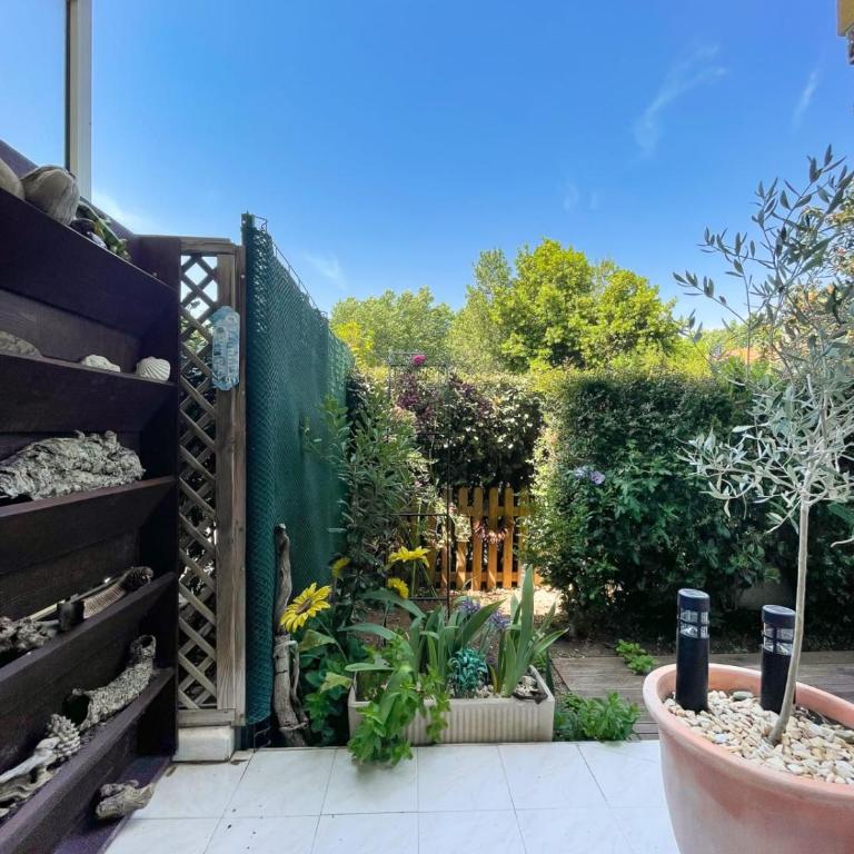 Superb Apartment With Garden Near The Sea - Apartment - 10