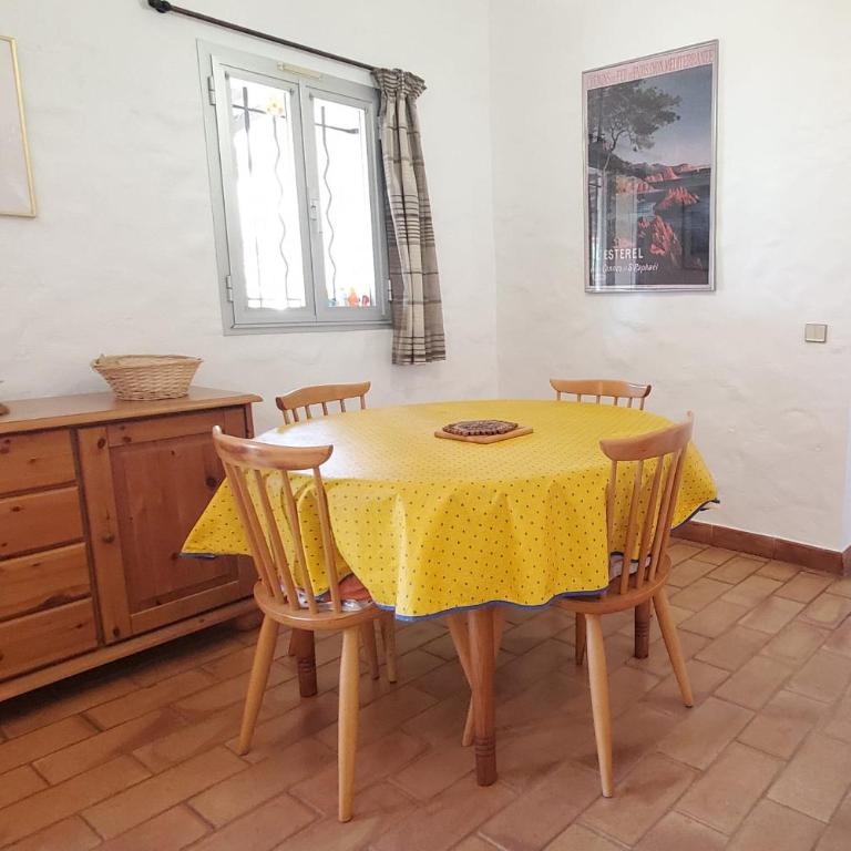 Spacious house with pool close to the sea - Maison de Vacances - 7