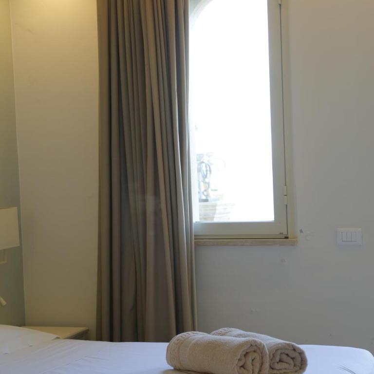 Hellenia Yachting Hotel & SPA - Standard Double or Twin Room - 3