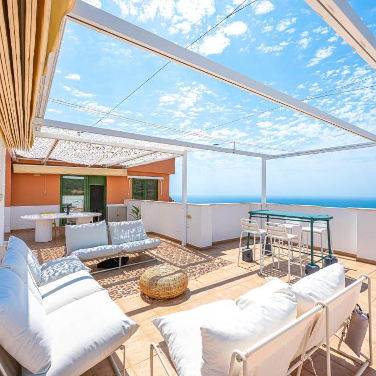 Apartamentos Mirador al Mar Casa Azahar - Apartamento de 3 dormitorios con vistas al mar - 2