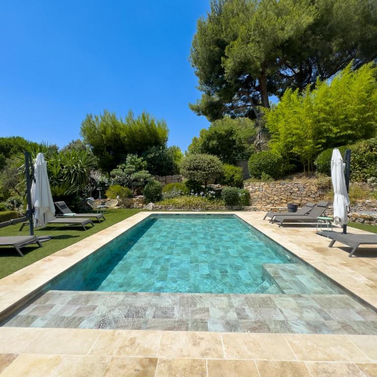 Grande Villa avec Piscine - Villa - 9