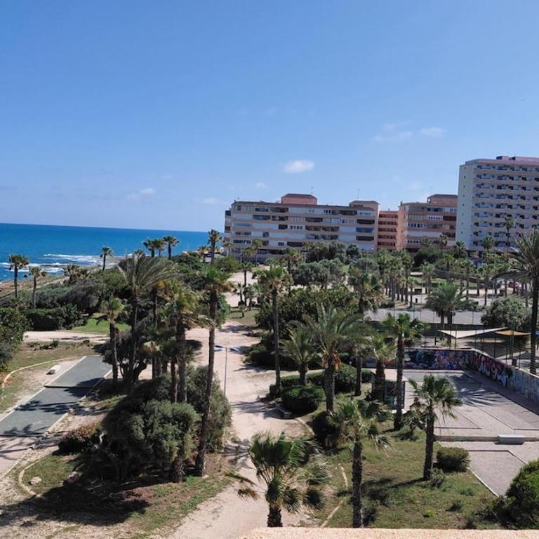 Sea view apartment Torrevieja - Two-Bedroom Apartment - 16