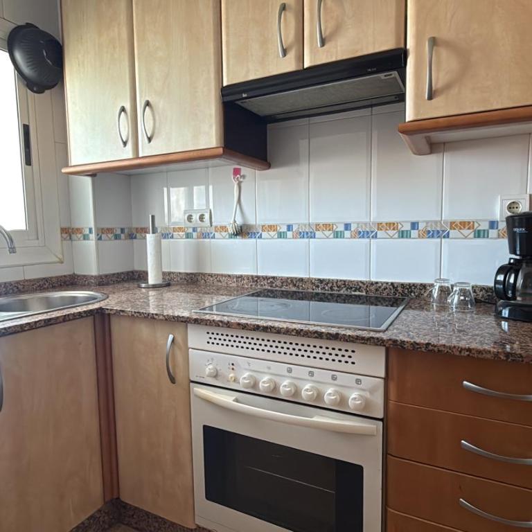 Apartamento en Avenida Mediterráneo con piscina - One-Bedroom Apartment - 6