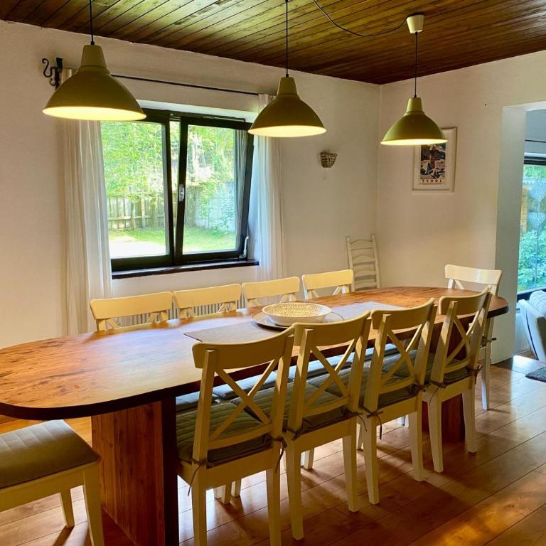 Spacious Chalet for Ski & Summer Adventures - Chalet - 6