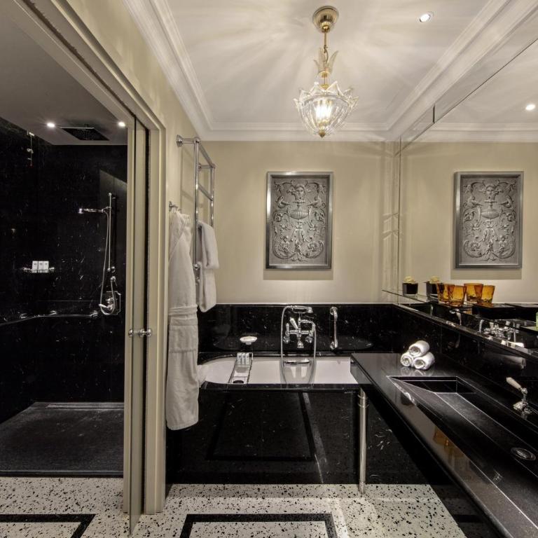 The St. Regis Rome - Camera Imperial Doppia con Letti Singoli - 2