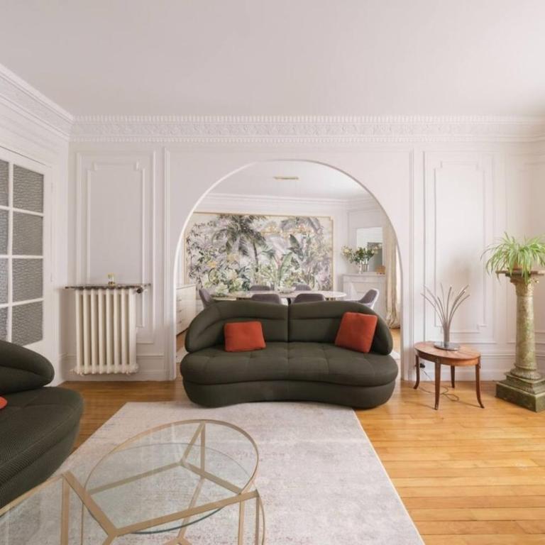 Chic Luxury Apartment with Eiffel Tower Views - Appartement 2 Chambres - 3