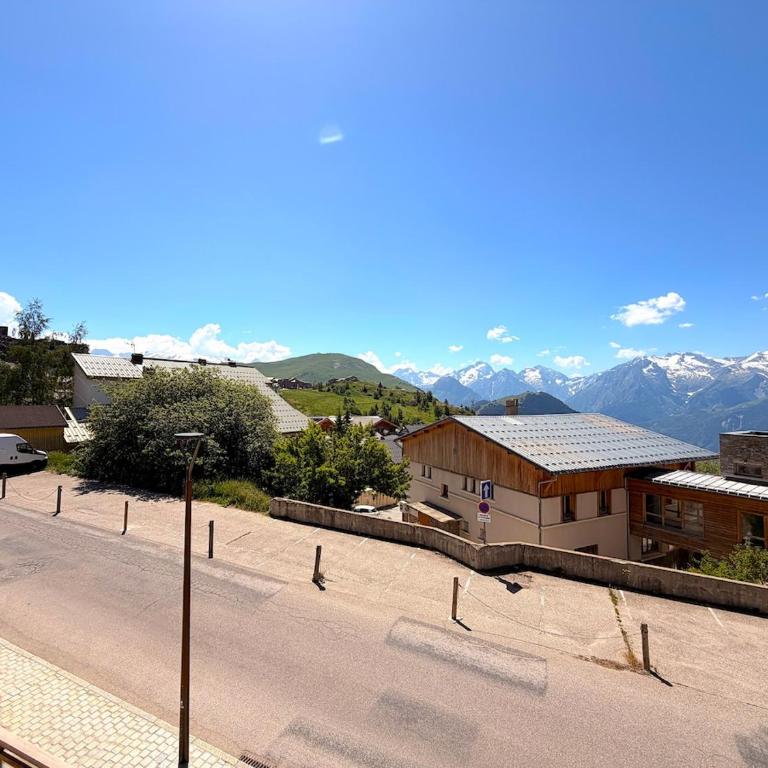 A chalettt center with a nice view - Two-Bedroom House - 18
