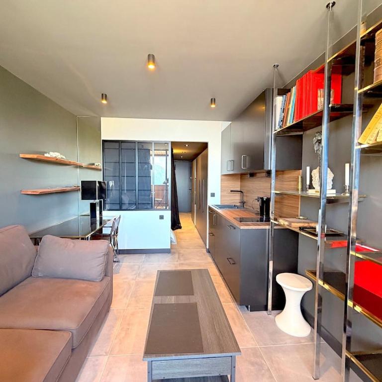 A chalettt center with a nice view - Two-Bedroom House - 21