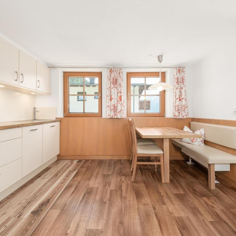 Landhaus Eder - Apartment mit 3 Schlafzimmern und Bergblick - 3
