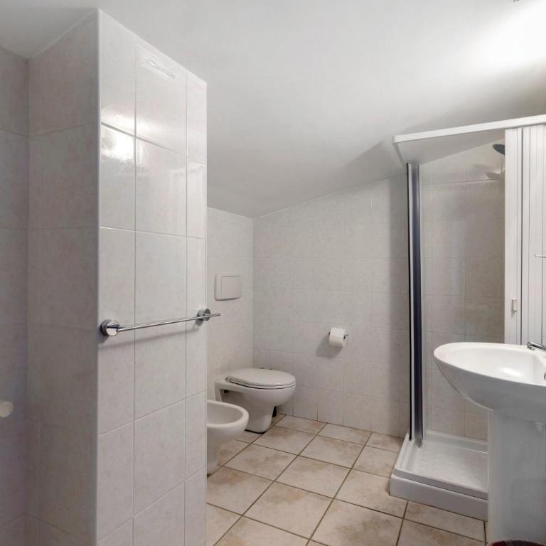 Villa Ristòries - Chambre Quadruple avec Douche - 7