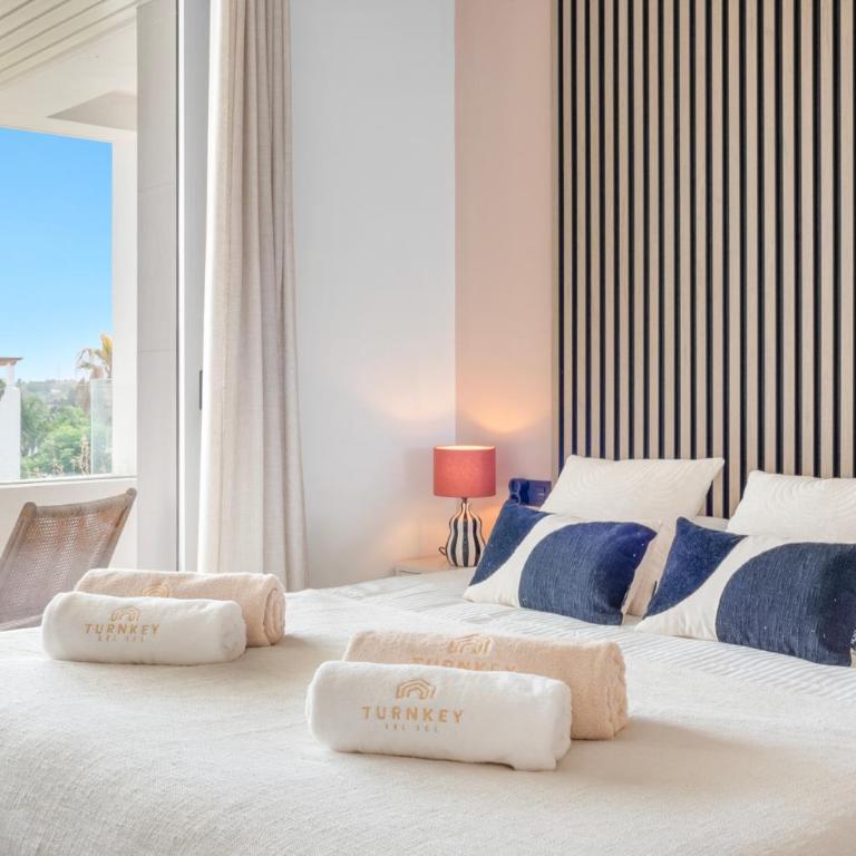 Casa Maktub Estepona - Two-Bedroom Apartment with Balcony and Sea View - 12