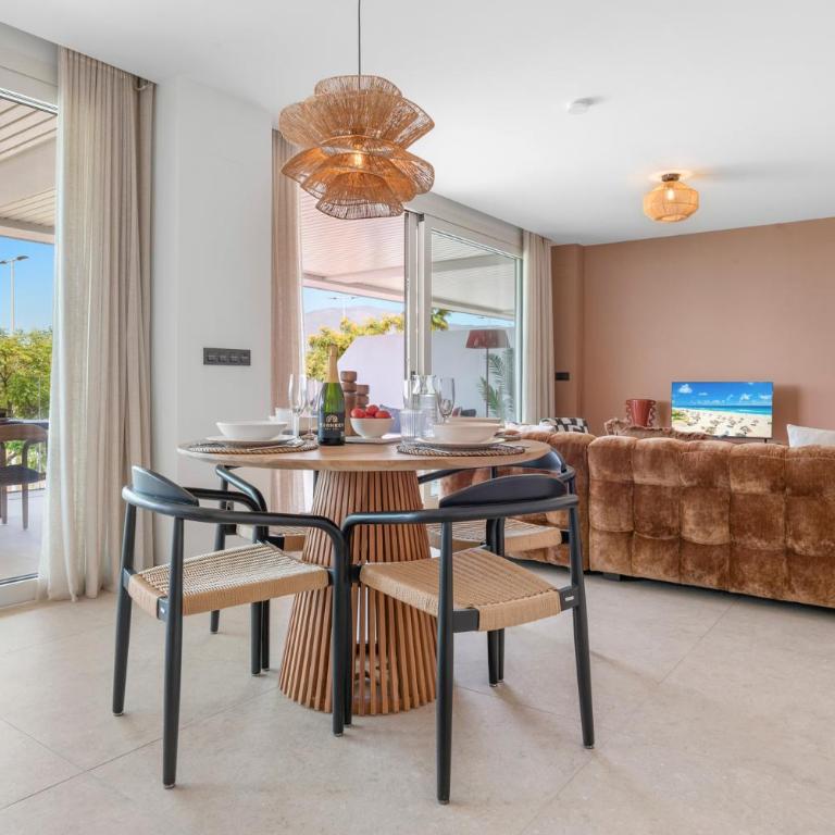 Casa Maktub Estepona - Two-Bedroom Apartment with Balcony and Sea View - 13