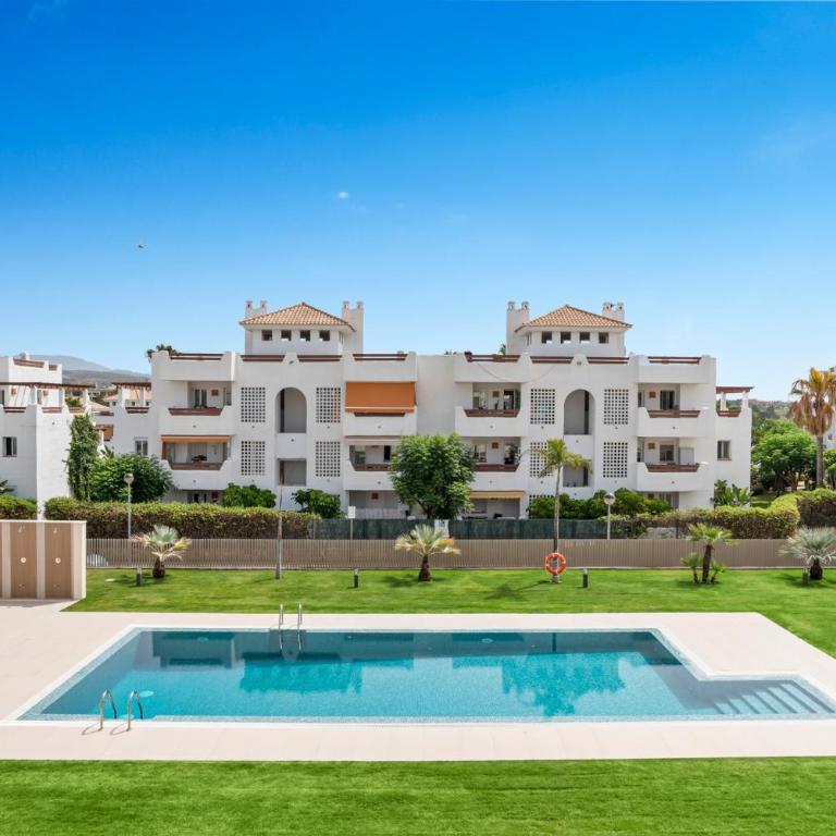 Casa Maktub Estepona - Two-Bedroom Apartment with Balcony and Sea View - 21