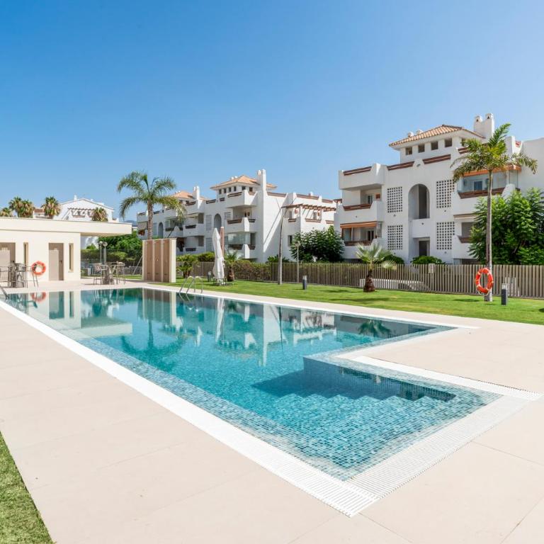 Casa Maktub Estepona - Two-Bedroom Apartment with Balcony and Sea View - 20