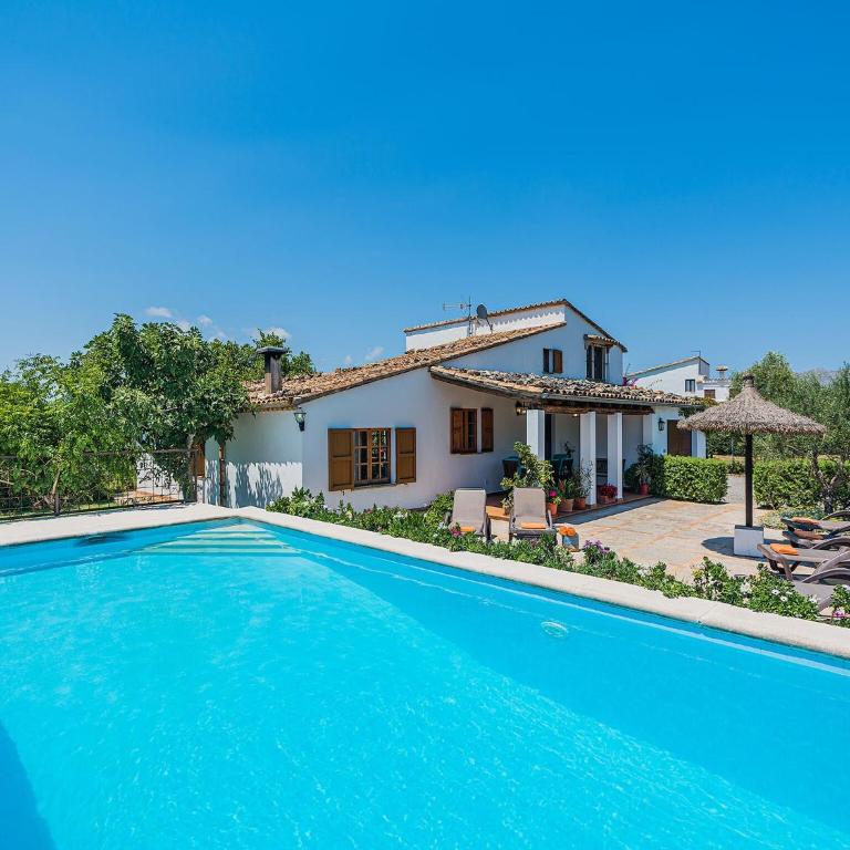 Secluded Country Villa with Pool - Four-Bedroom Country house - 23