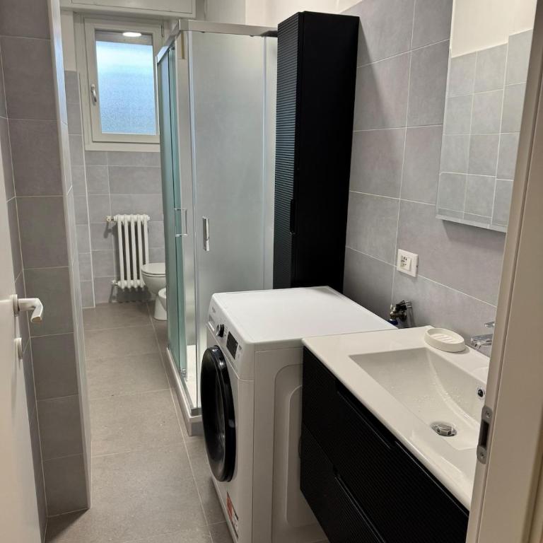 Trilocale ristrutturato vicino metropolitana - Appartamento con 2 Camere da Letto - 5
