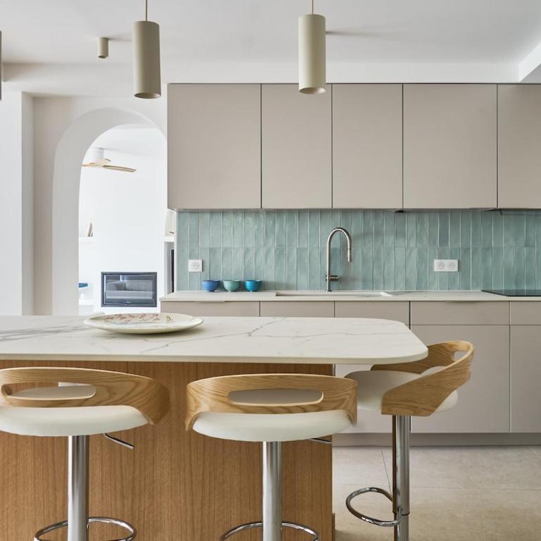 Marseille Golden Square's house, absolutely quiet, with no direct neighbors and accessible for people with reduced mobility - Villa avec Piscine Privée - 8