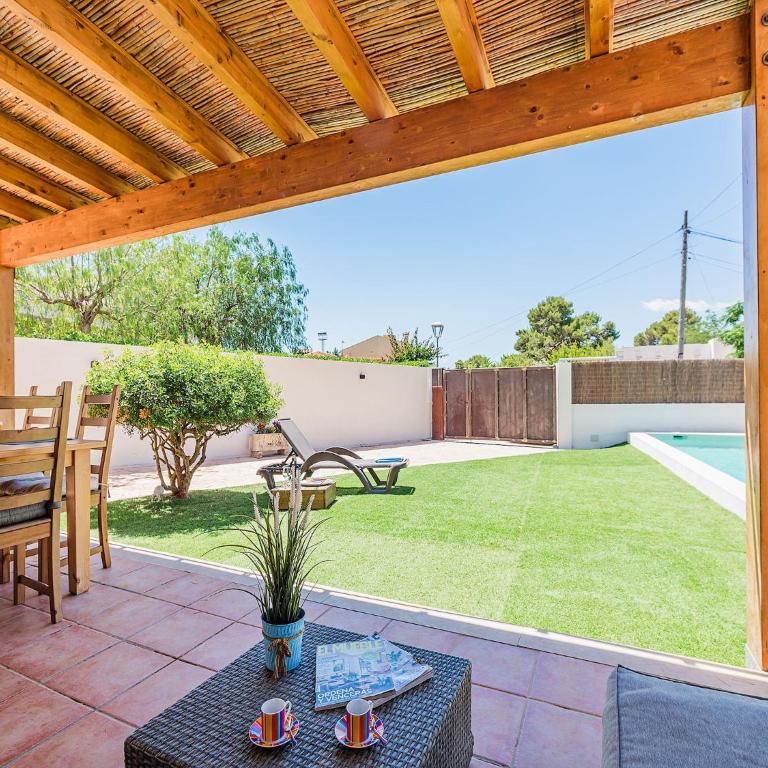 3-Bed Villa with Pool, Puerto Pollença - Villa de 3 dormitorios - 21
