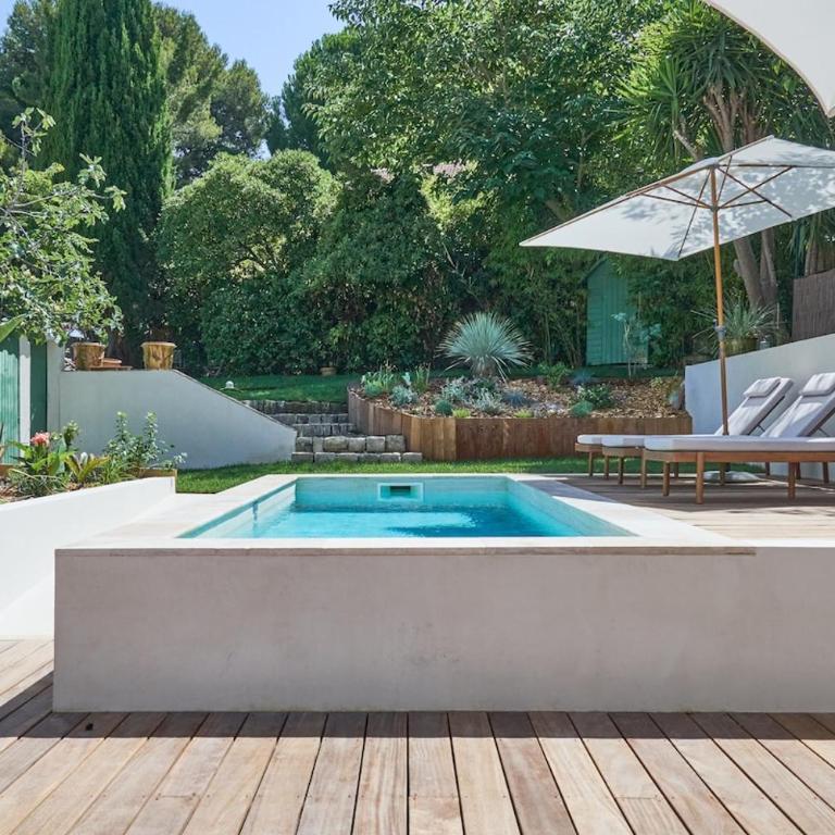Marseille Golden Square's house, absolutely quiet, with no direct neighbors and accessible for people with reduced mobility - Villa avec Piscine Privée - 17
