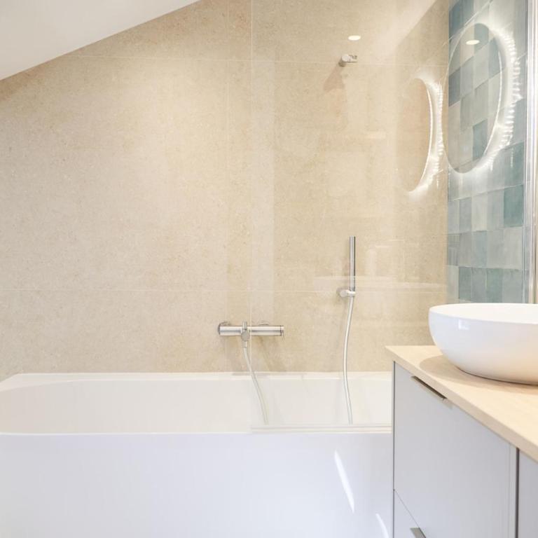 Marseille Golden Square's house, absolutely quiet, with no direct neighbors and accessible for people with reduced mobility - Villa avec Piscine Privée - 23