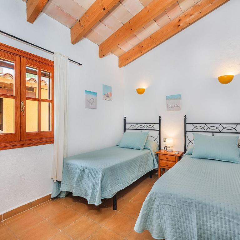 2-Bed Villa with Pool, Puerto Pollença - Two-Bedroom Villa - 13
