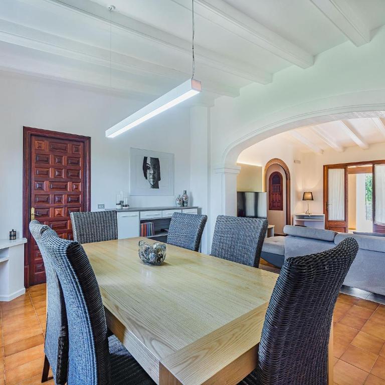 6-Guest Stone Haven in Pollensa - Casa Vacacional de 3 dormitorios - 4