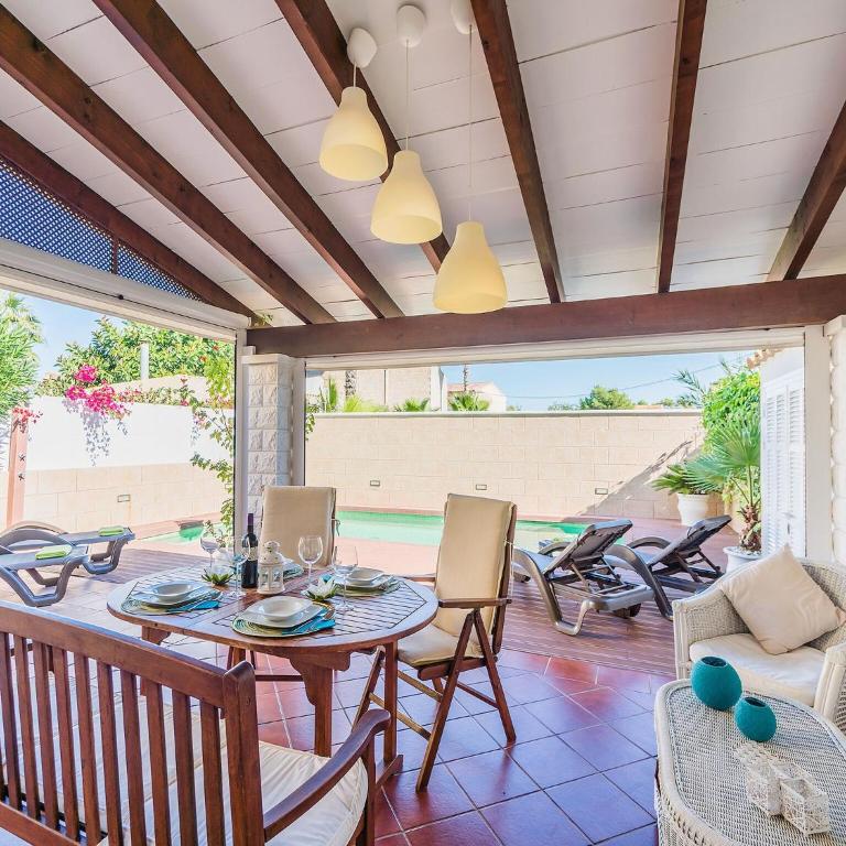 Beach Chalet with Pool for 6 - Chalet de 3 dormitorios - 9