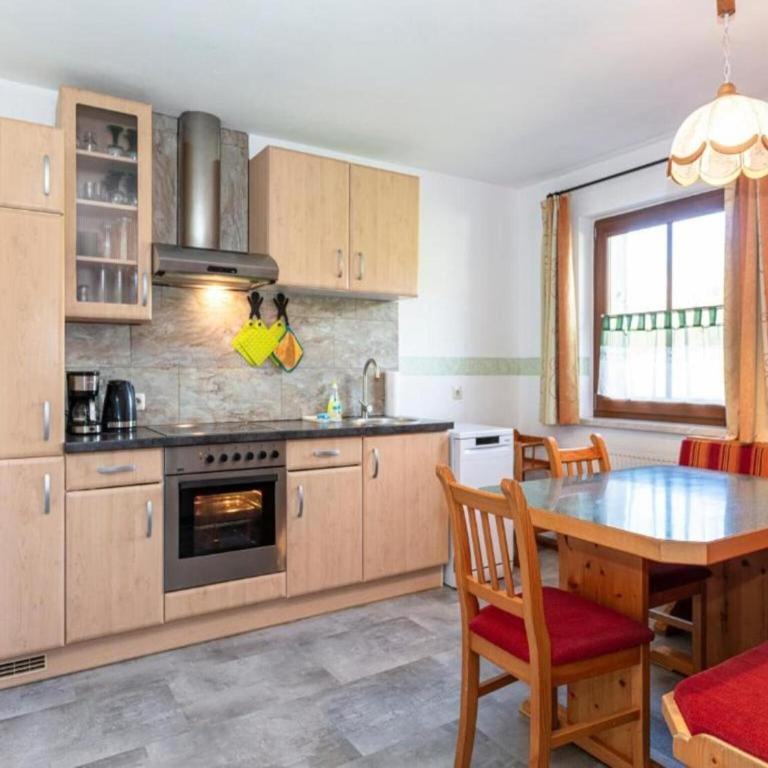 Holiday apartment on a farm with outdoor whirlpool - Appartement 4 Chambres - 10