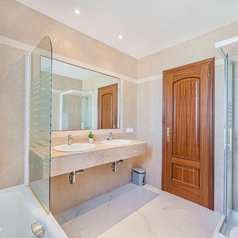 Villa with Pool Near Beach in Mallorca - Villa de 6 dormitorios - 22