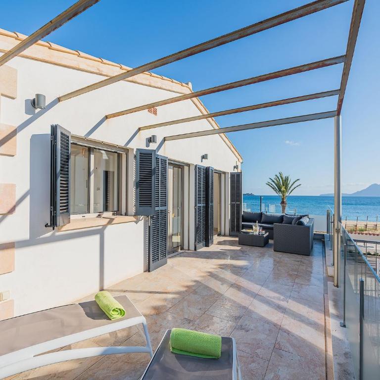 Beachfront Villa with Pool, Puerto Pollença - Chalet Superior - 34