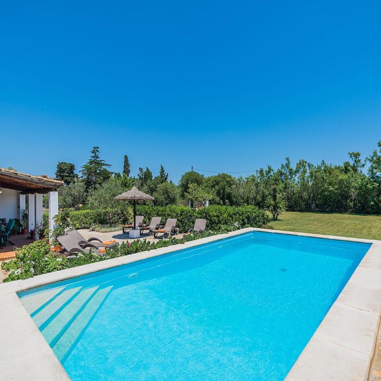 Secluded Country Villa with Pool - Four-Bedroom Country house - 2