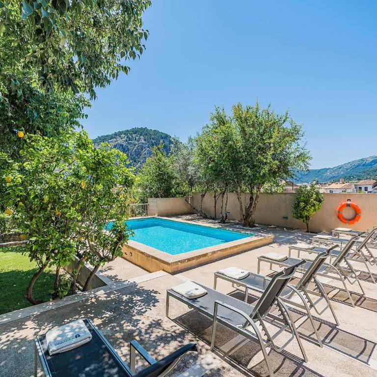 Central Townhouse with Pool, Pollença - Casa Vacanze con 4 Camere da Letto - 9