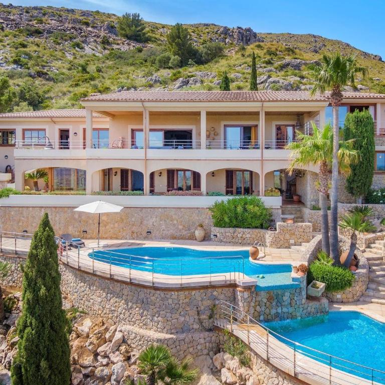 5-Bed Villa, Two Pools, Puerto Pollença - Villa 5 Chambres - 6