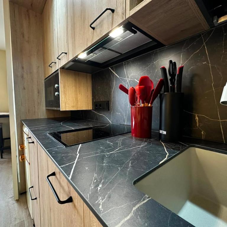Policarpo Sanz 1, 302 by YBH - One-Bedroom Apartment - 8